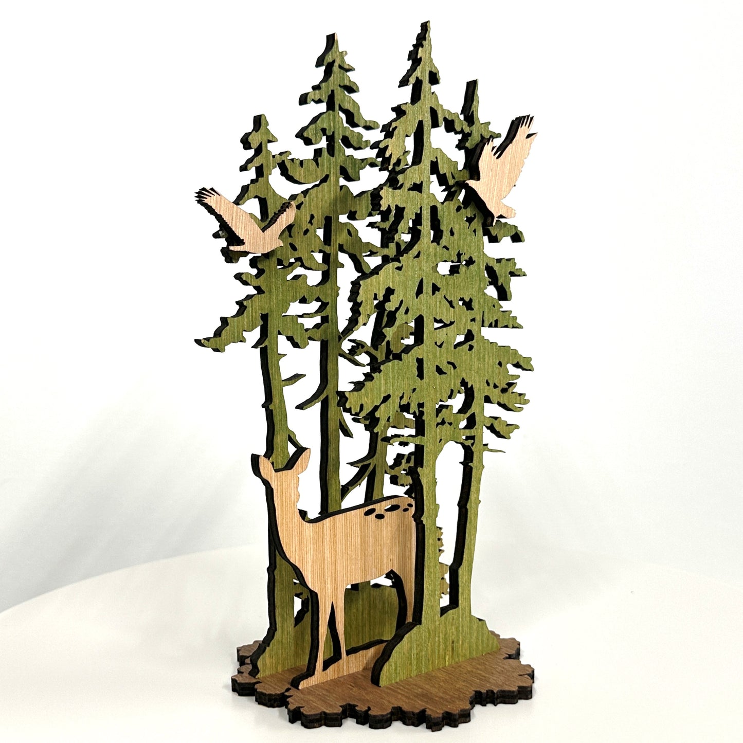 Three Dimension Whitetail Doe Scene Centerpeice