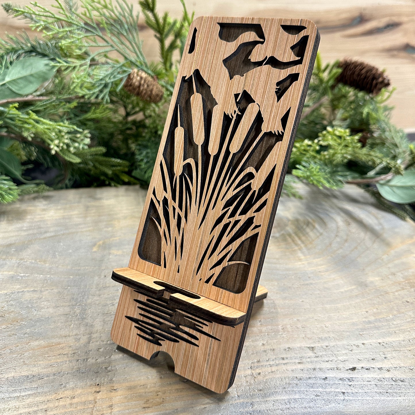 Wood Phone Stand and Decor - Mallard Duck Scene