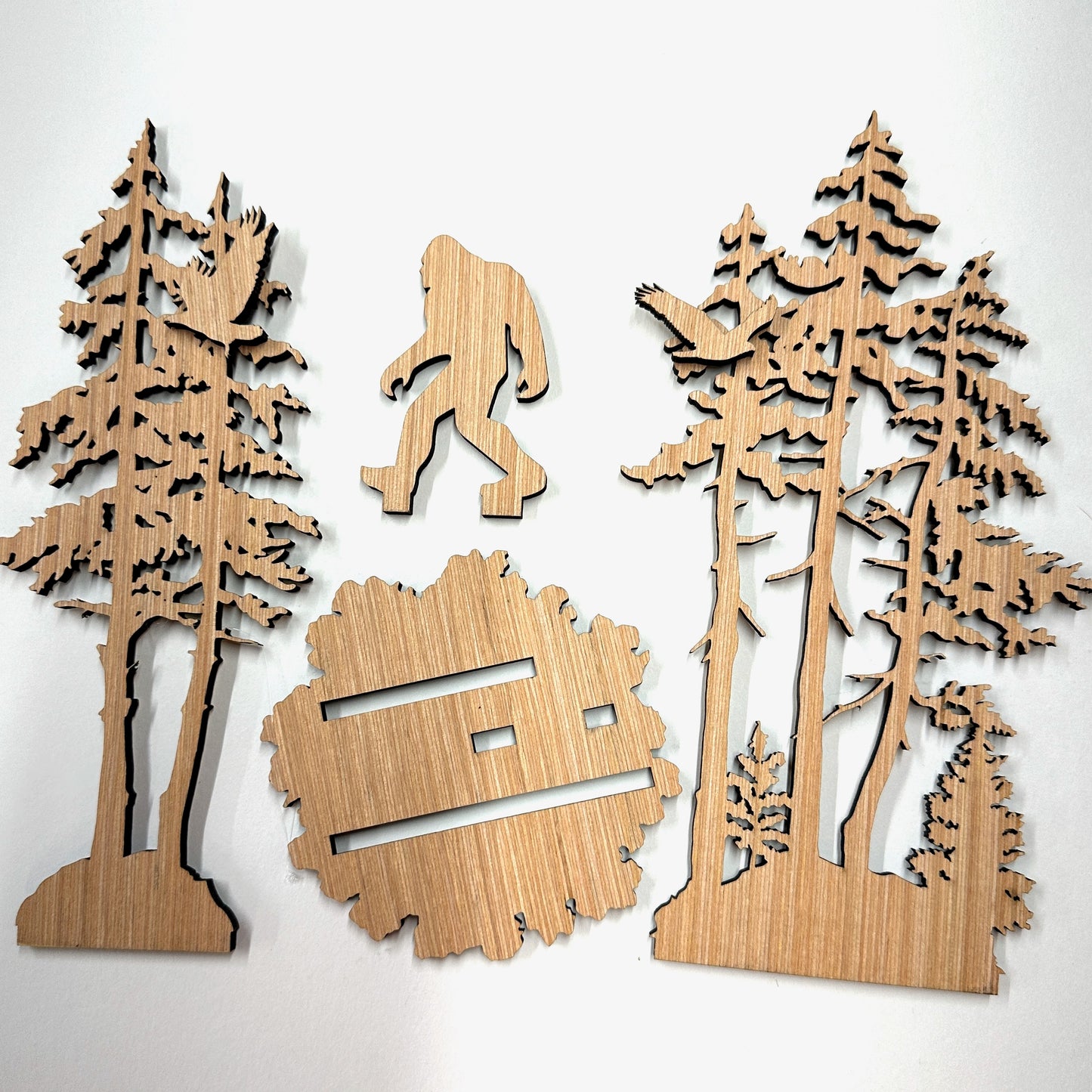 Three Dimension Bigfoot Scene Centerpiece