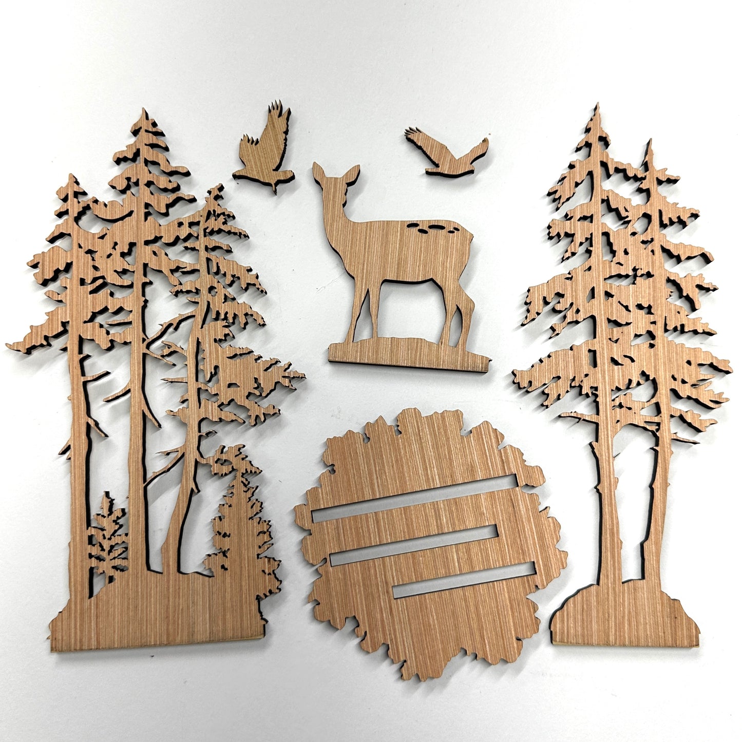 Three Dimension Whitetail Doe Scene Centerpeice