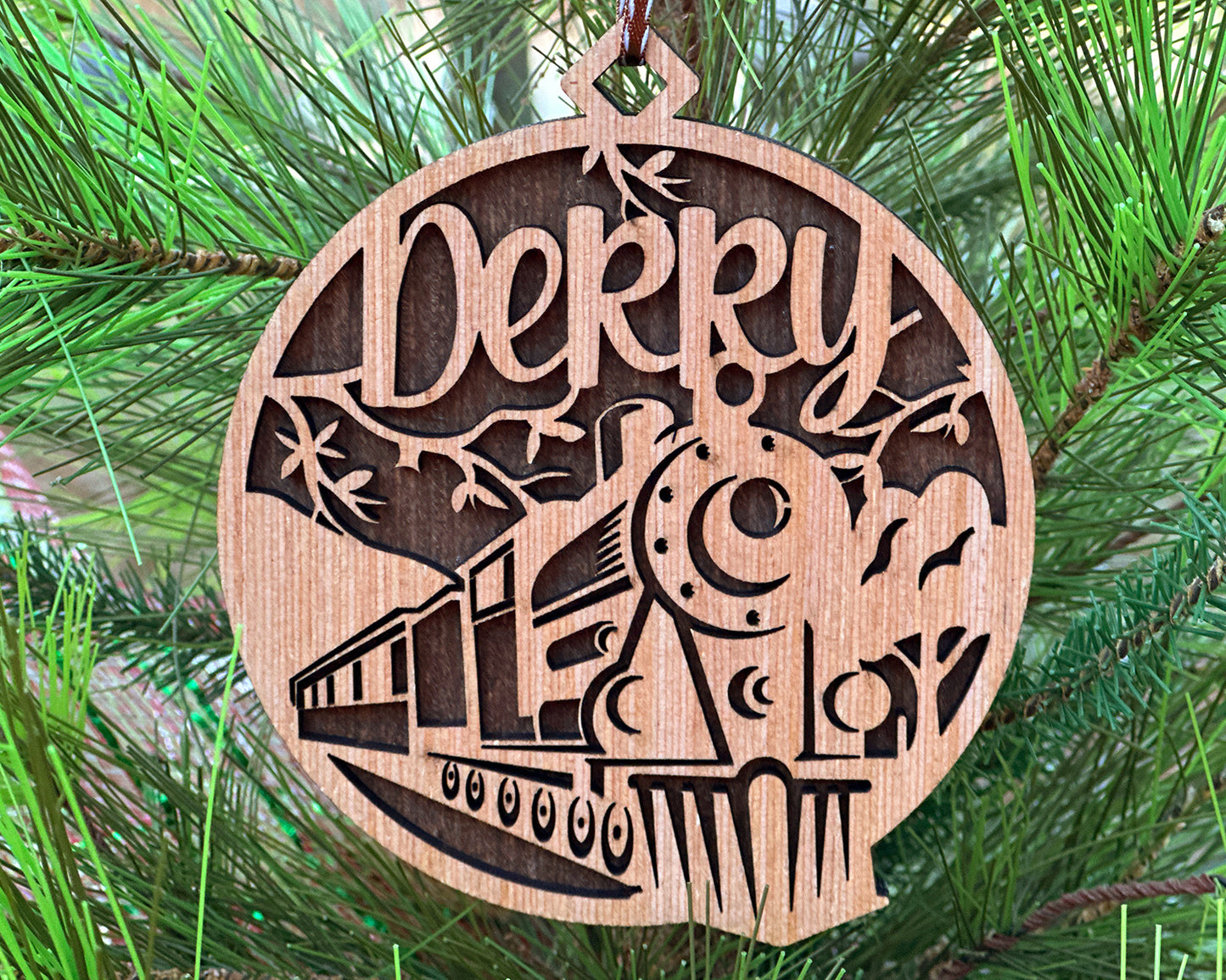 Rustic Derry, PA Wood Ornament