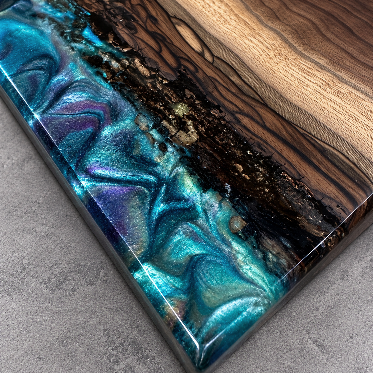 Midnight Aurora – Handcrafted Wood & Epoxy Art