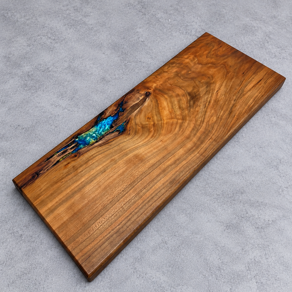 Hidden Lagoon – Handcrafted Wood & Epoxy Art